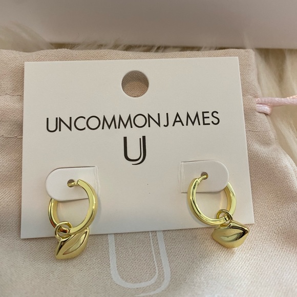 Uncommon James: Lips Sealed Huggies Earrings - Picture 4 of 12